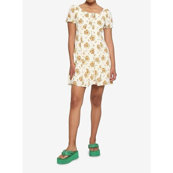Sunflower Puff Sleeve Dress (Med) - Picture 9 of 9